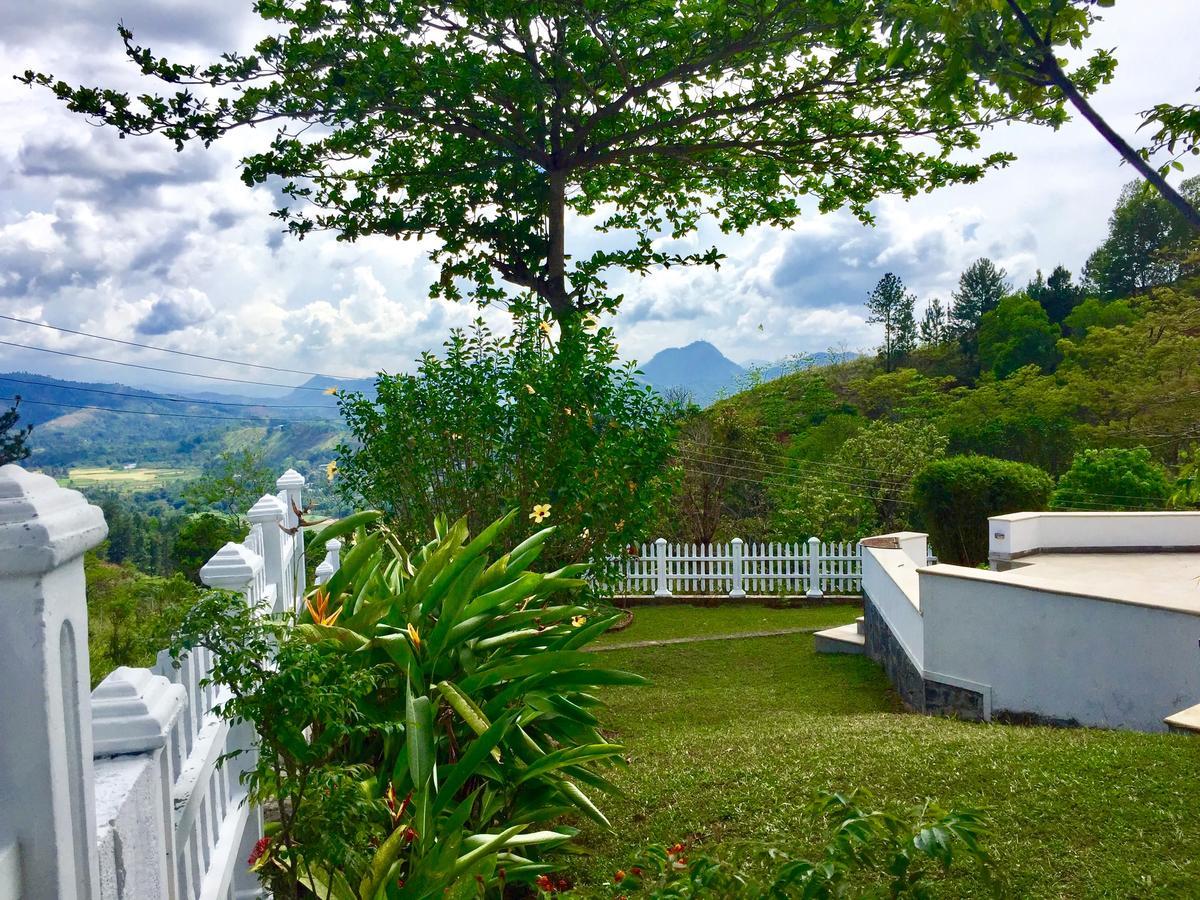 Amandari Holiday Villa Gelioya Экстерьер фото
