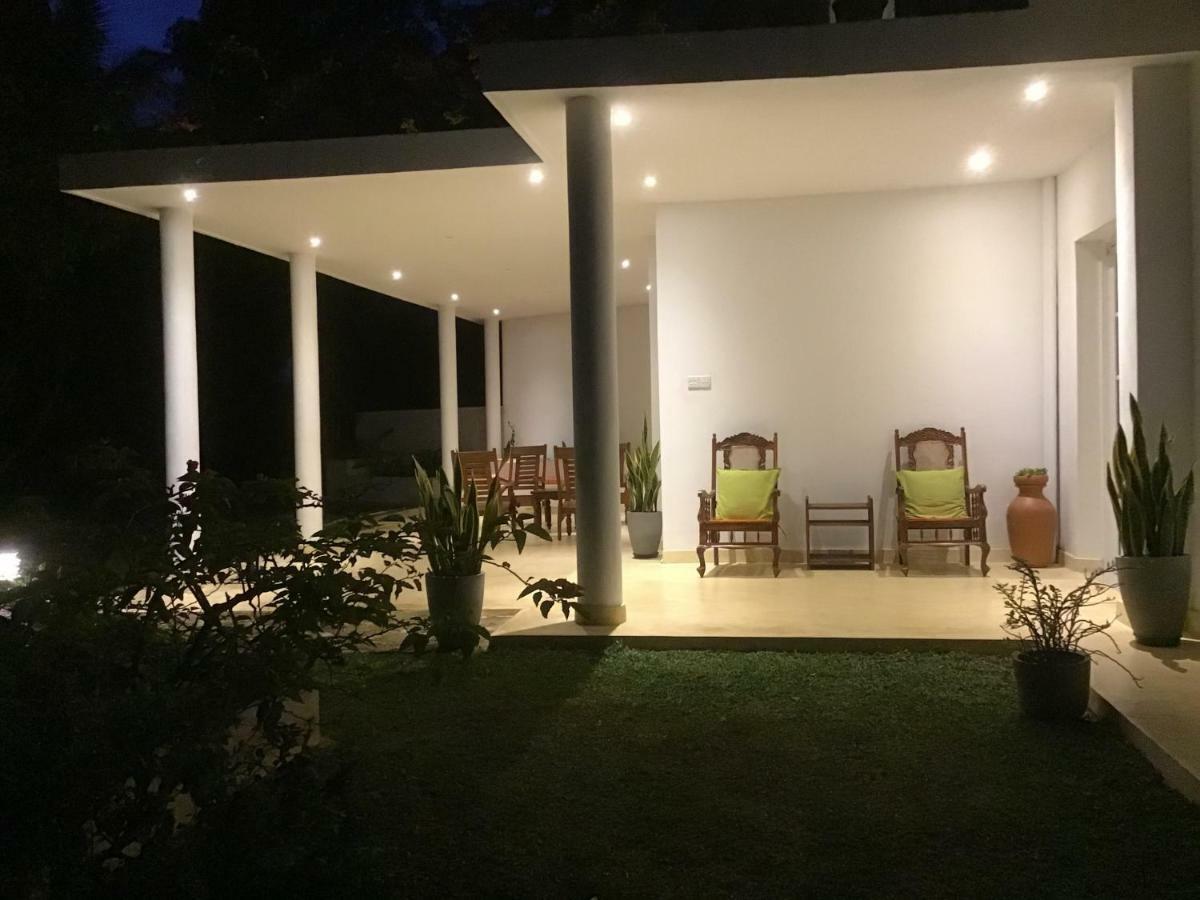 Amandari Holiday Villa Gelioya Экстерьер фото