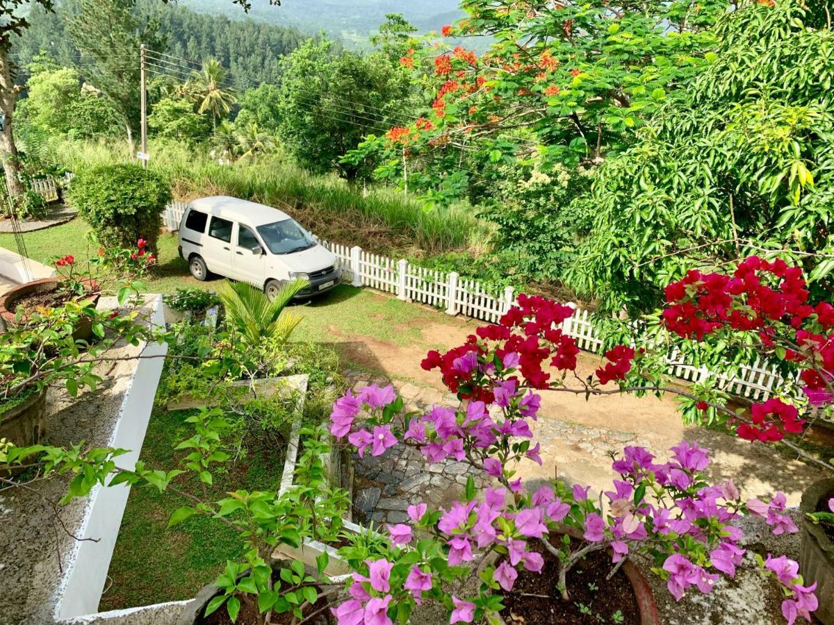 Amandari Holiday Villa Gelioya Экстерьер фото