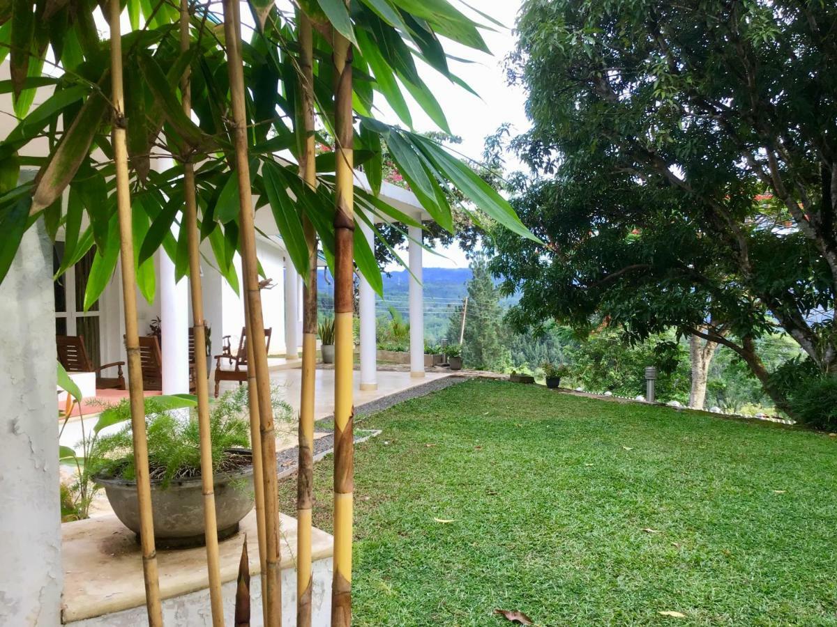 Amandari Holiday Villa Gelioya Экстерьер фото